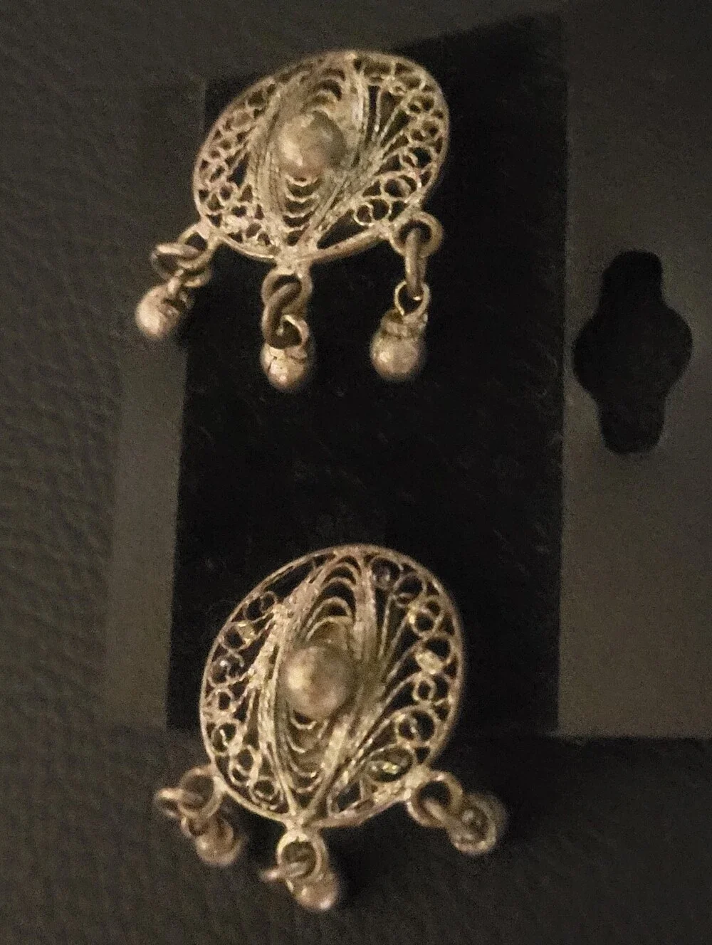 Vintage Mid-Century Silver Tone Filigree Chandelier Clip On Earrings Untested